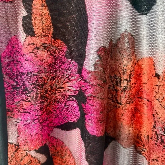 🇨🇦 EUC Vibrant Floral V-Neck Long Sleeve Semi-Sheer Mesh Tunic - Picture 3 of 4